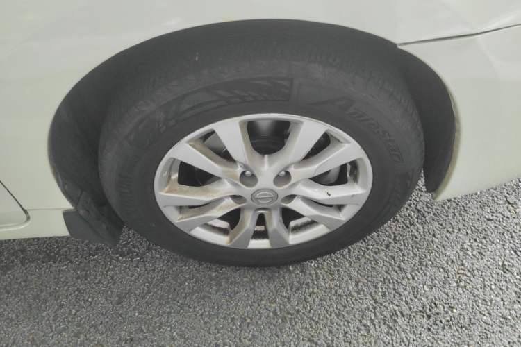 Used Nissan Teana 2013 2.0L XL Comfort Edition Right Front Wheel Hub