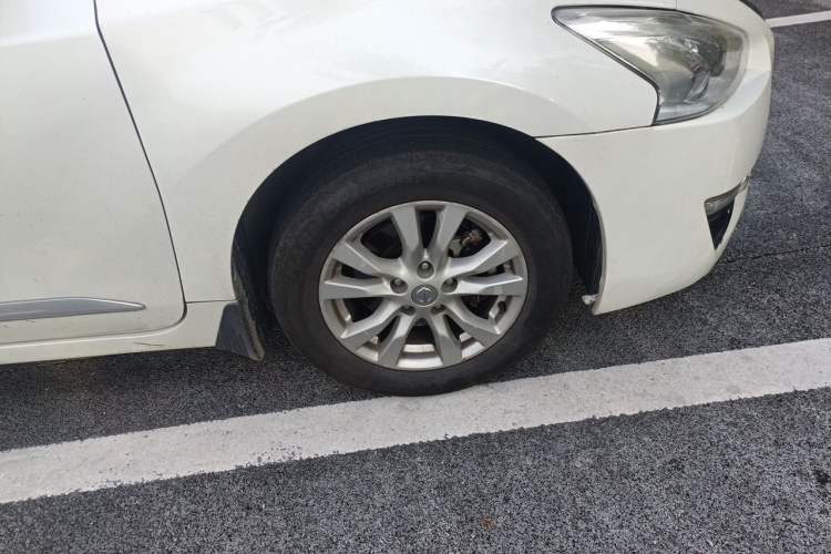 Used Nissan Teana 2013 2.0L XL Comfort Edition Right Front Wheel Hub