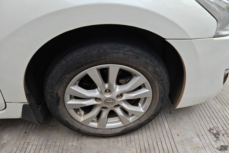 Used Nissan Teana 2013 2.0L XL Comfort Edition Right Front Wheel Hub