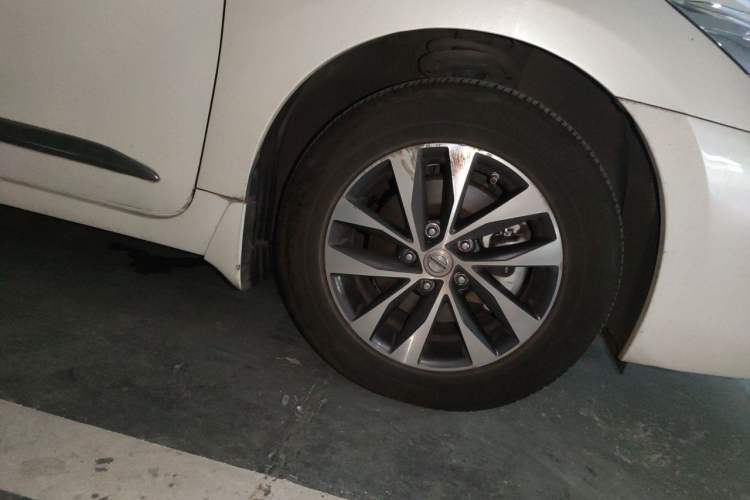 Used Nissan Teana 2013 2.5L XL Leading Edition Right Front Wheel Hub