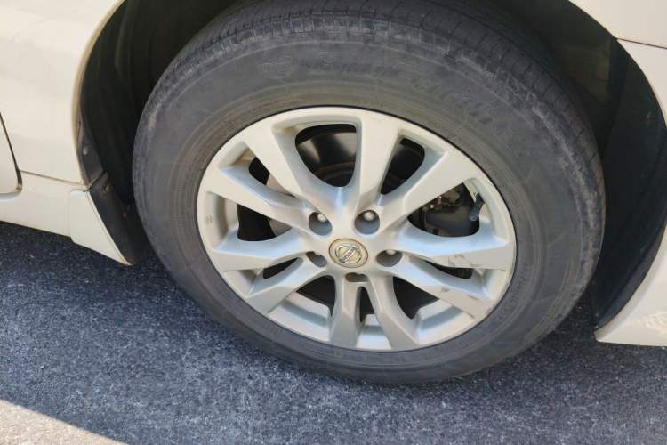Used Nissan Teana 2013 2.0L XL Comfort Edition Right Front Wheel Hub