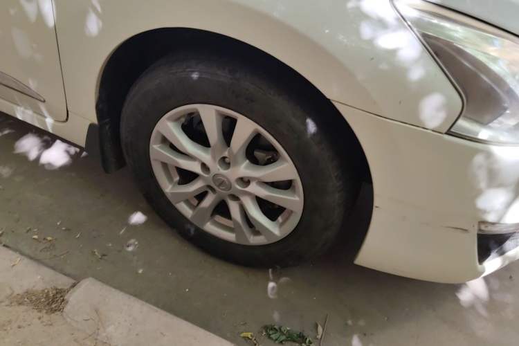 Used Nissan Teana 2013 2.0L XL Comfort Edition Right Front Wheel Hub