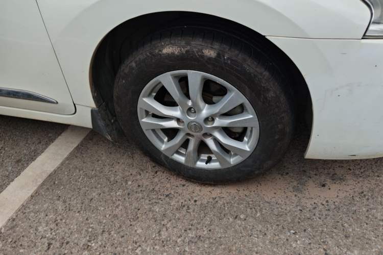 Used Nissan Teana 2013 2.0L XL Comfort Edition Right Front Wheel Hub