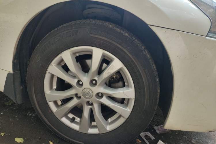 Used Nissan Teana 2013 2.0L XL Comfort Edition Right Front Wheel Hub