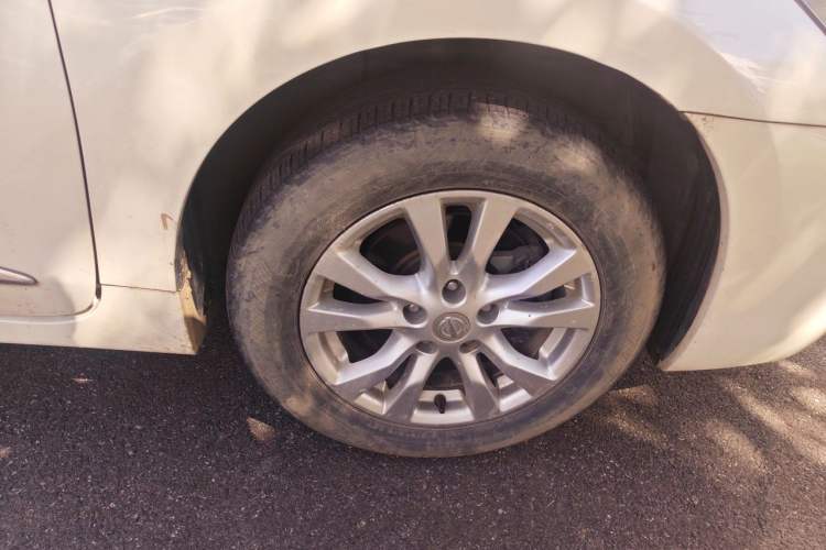 Used Nissan Teana 2013 2.0L XL Comfort Edition Right Front Wheel Hub
