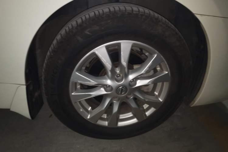 Used Nissan Teana 2013 2.5L XL Leading Edition Right Front Wheel Hub