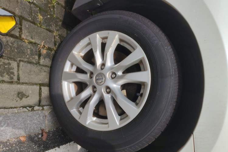 Used Nissan Teana 2013 2.5L XL Leading Edition Right Front Wheel Hub