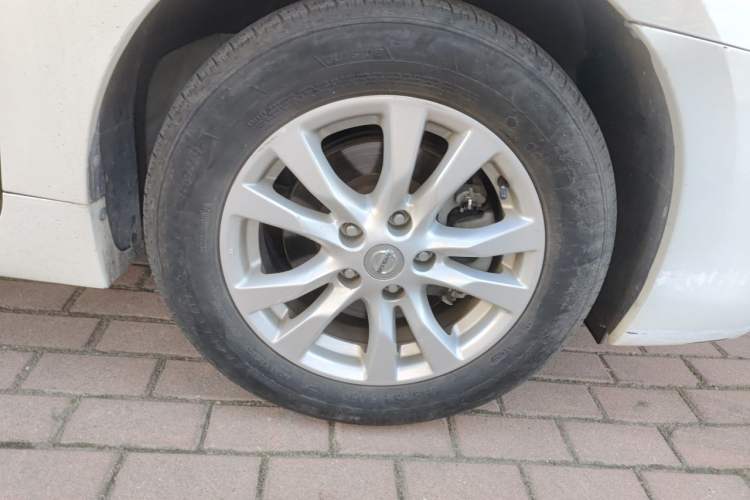 Used Nissan Teana 2013 2.5L XL Leading Edition Right Front Wheel Hub