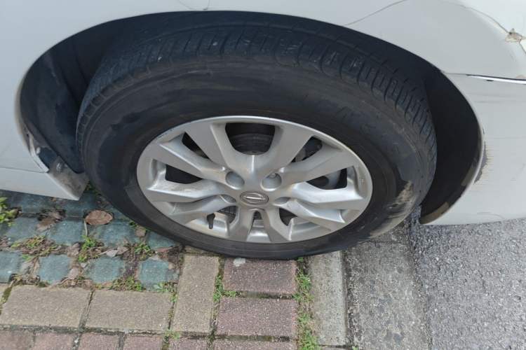 Used Nissan Teana 2013 2.0L XL Comfort Edition Right Front Wheel Hub