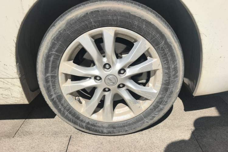 Used Nissan Teana 2013 2.5L XL Leading Edition Right Front Wheel Hub