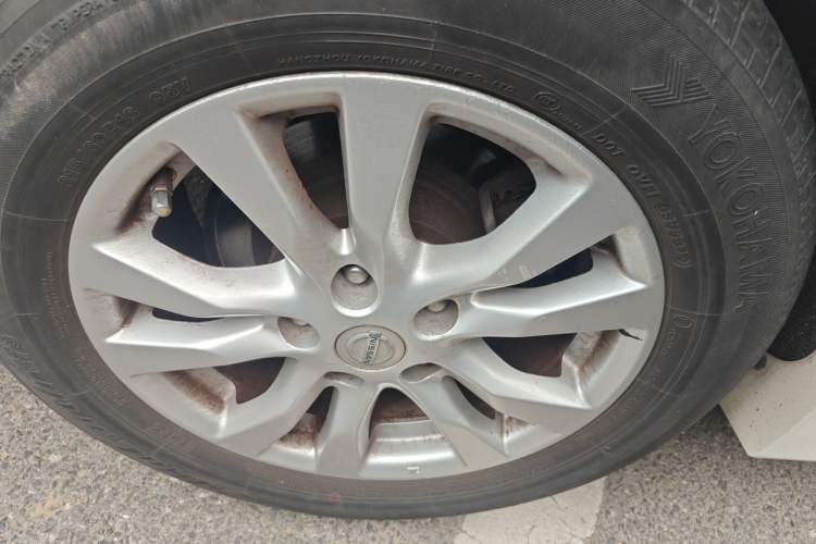 Used Nissan Teana 2013 2.5L XL Leading Edition Right Front Wheel Hub