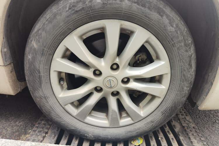 Used Nissan Teana 2013 2.0L XL Comfort Edition Right Front Wheel Hub
