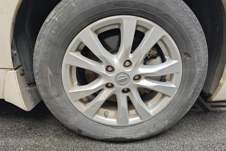 Used Nissan Teana 2013 2.5L XL Leading Edition Right Front Wheel Hub