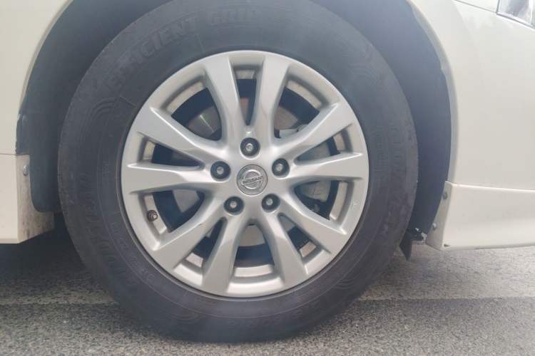 Used Nissan Teana 2013 2.5L XL Leading Edition Right Front Wheel Hub