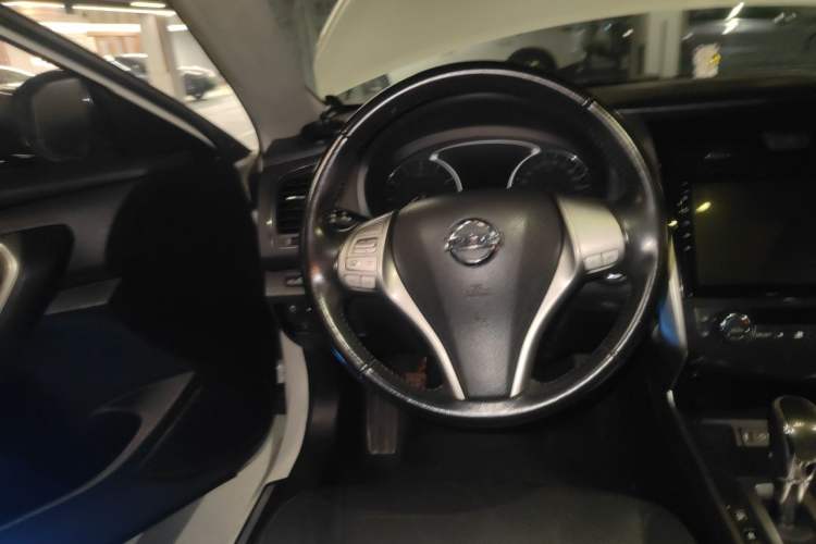 Used Nissan Teana 2013 2.0L XL Comfort Edition Steering Wheel
