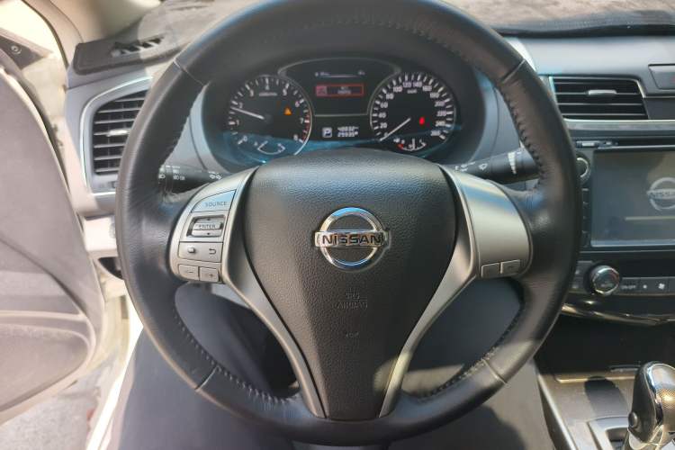 Used Nissan Teana 2013 2.0L XL Comfort Edition Steering Wheel