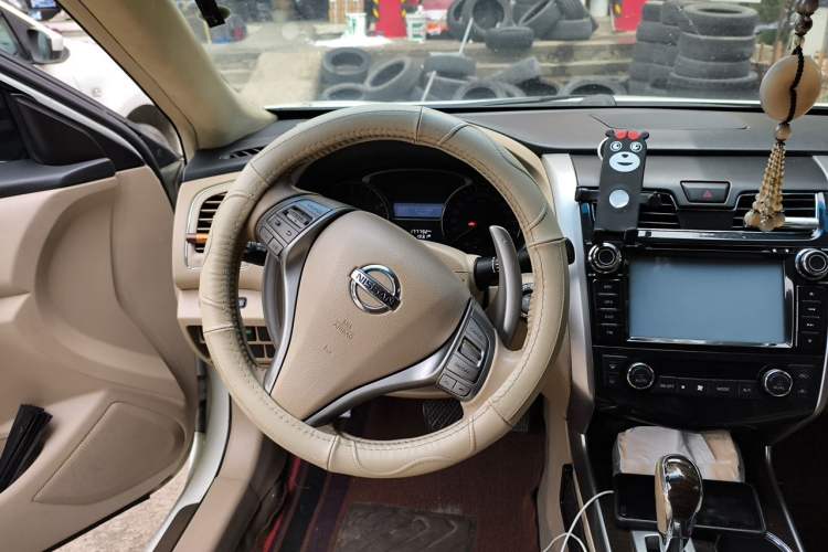 Used Nissan Teana 2013 2.5L XL Leading Edition Steering Wheel