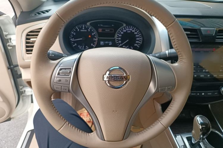 Used Nissan Teana 2013 2.0L XL Comfort Edition Steering Wheel
