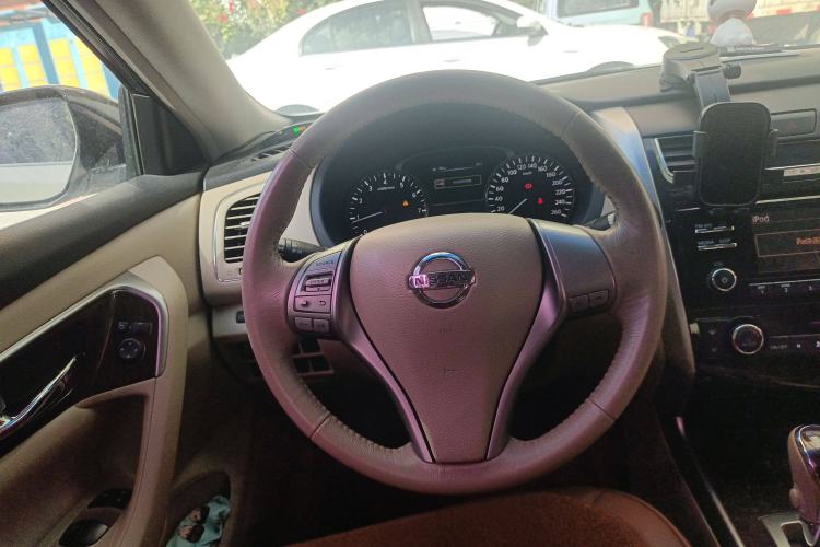 Used Nissan Teana 2013 2.0L XL Comfort Edition Steering Wheel