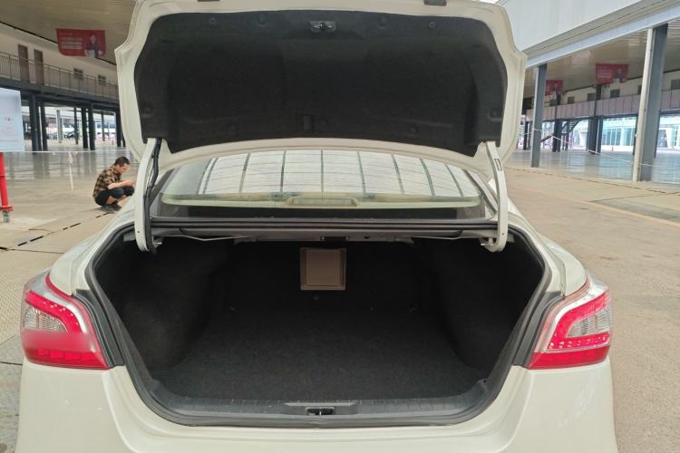 Used Nissan Teana 2013 2.0L XE Fashion Edition Trunk