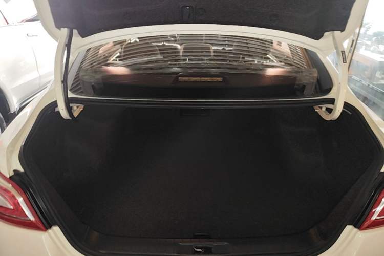 Used Nissan Teana 2013 2.0L XL Comfort Edition Trunk
