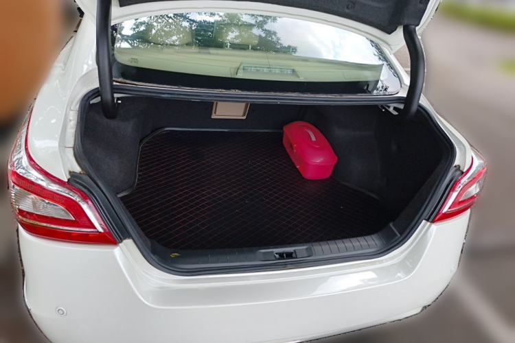 Used Nissan Teana 2013 2.5L XL Leading Edition Trunk