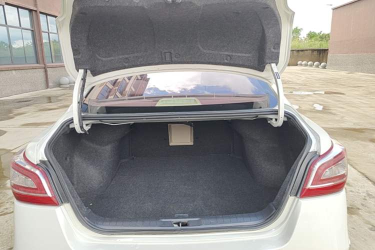 Used Nissan Teana 2013 2.0L XL Comfort Edition Trunk