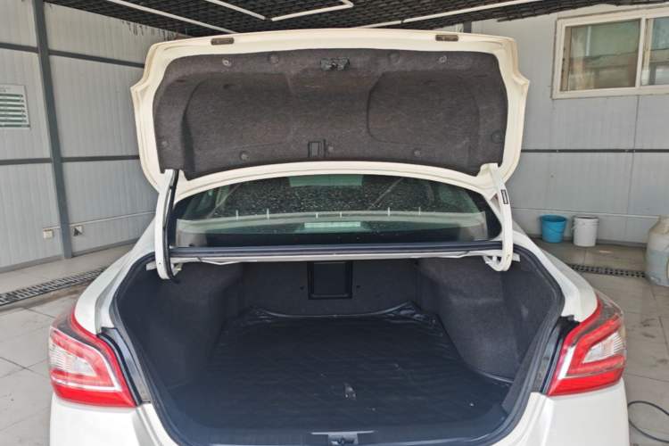 Used Nissan Teana 2013 2.0L XL Comfort Edition Trunk