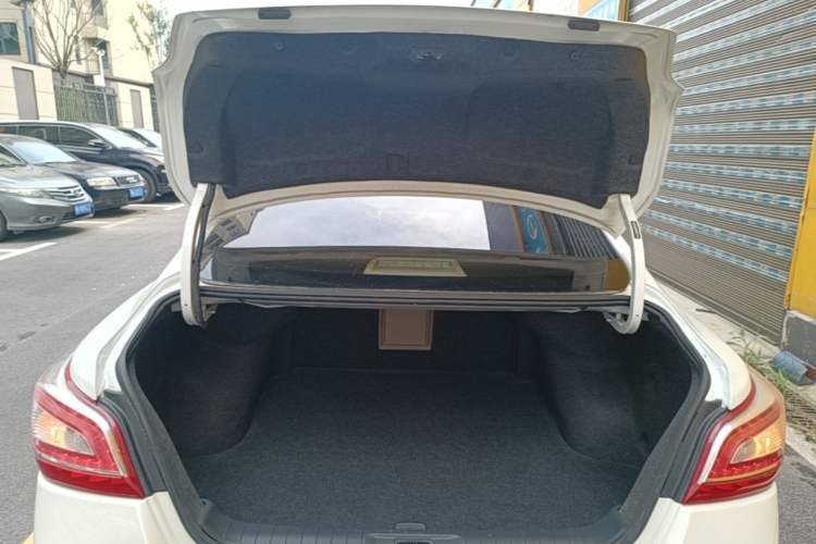 Used Nissan Teana 2013 2.0L XL Comfort Edition Trunk
