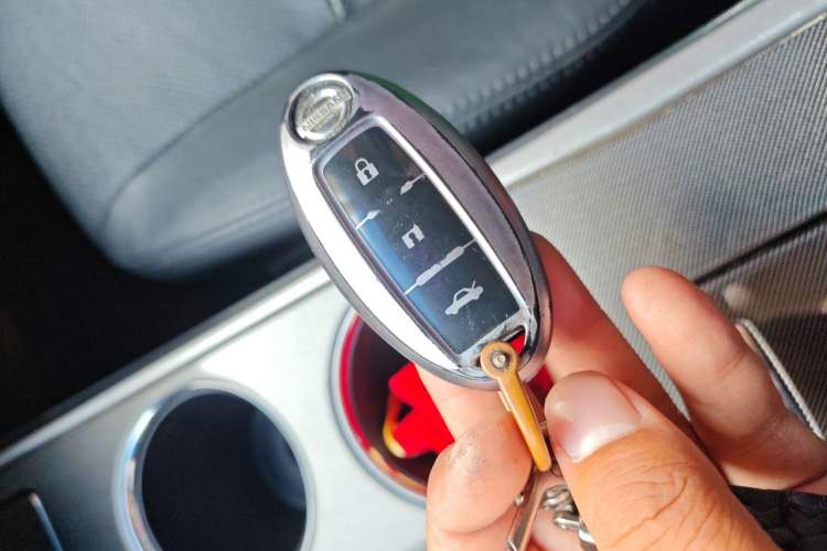 Used Nissan Teana 2013 2.0L XL Comfort Edition Vehicle Key