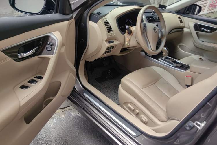 Used Nissan Teana 2013 2.0L XL Comfort Edition Driver Seat