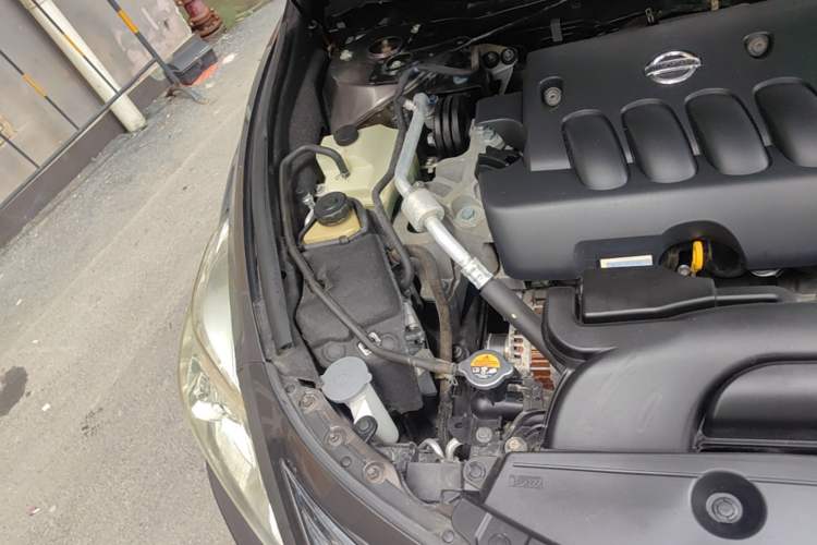 Used Nissan Teana 2013 2.0L XL Comfort Edition Engine Bay Right