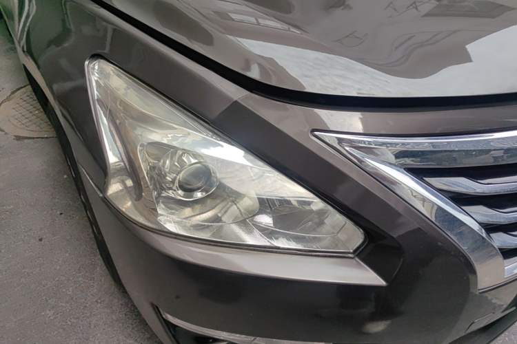 Used Nissan Teana 2013 2.0L XL Comfort Edition Right Front Headlight