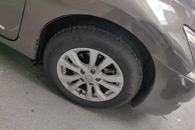 Used Nissan Teana 2013 2.0L XL Comfort Edition Right Front Wheel Hub