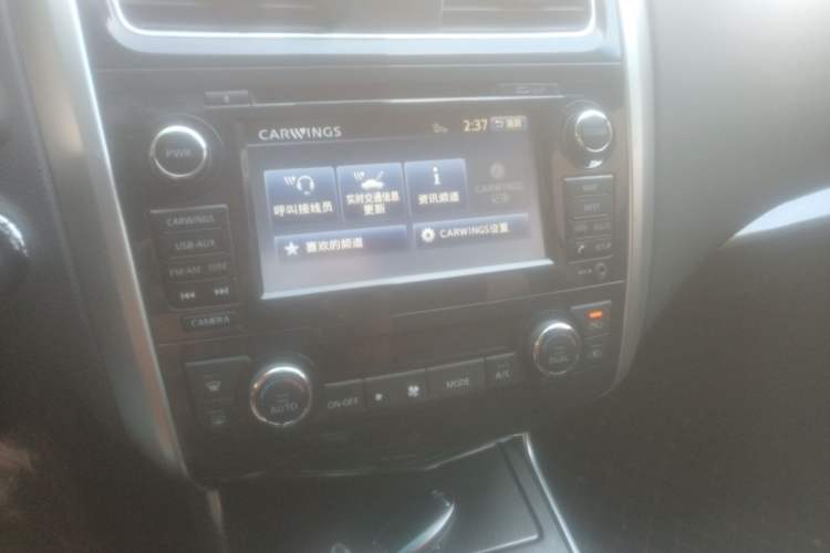 Used Nissan Teana 2014 Duke 2.5L XV Luxury Edition Audio And AC Panel