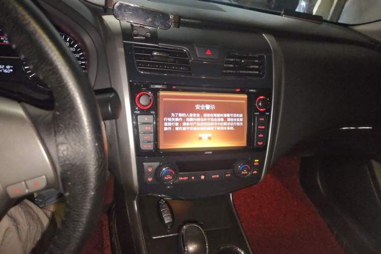 Used Nissan Teana 2014 2.0L XL Upper Tech Edition Audio And AC Panel