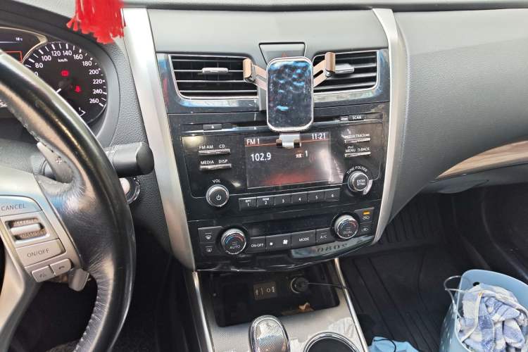 Used Nissan Teana 2014 2.5L XL Upper Tech Edition Audio And AC Panel