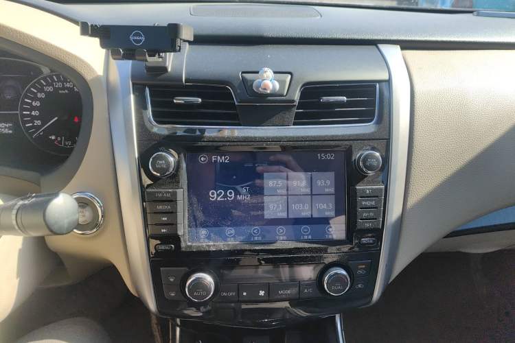 Used Nissan Teana 2014 2.0L XL Upper Tech Edition Audio And AC Panel