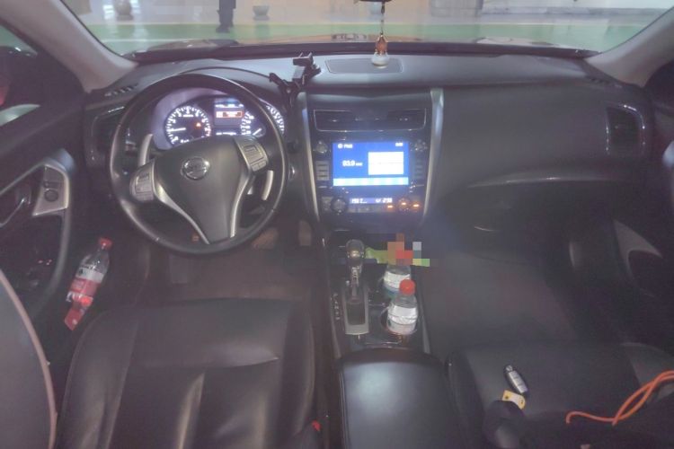 Used Nissan Teana 2014 Duke 2.5L XV Luxury Edition Center Console