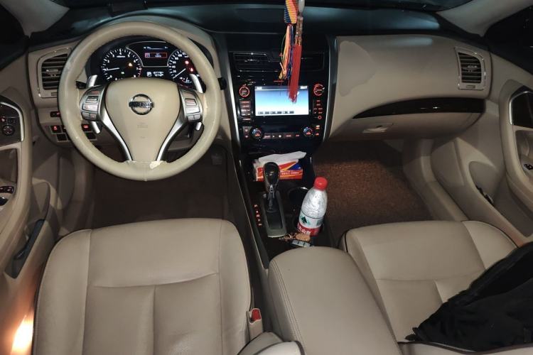 Used Nissan Teana 2014 Duke 2.5L XV Glory Edition Center Console