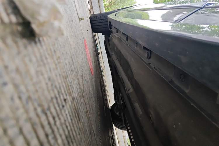 Used Nissan Teana 2014 Duke 2.5L XV Deluxe Edition Chassis Front Right