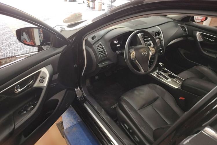 Used Nissan Teana 2014 Duke 2.5L XV Deluxe Edition Driver Seat