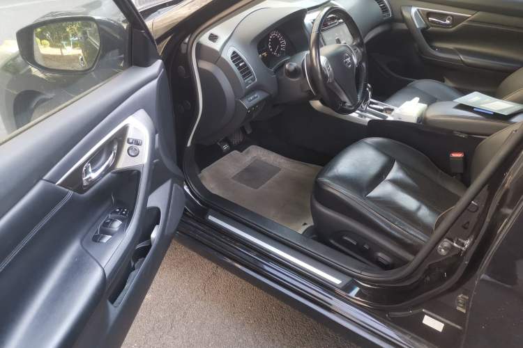 Used Nissan Teana 2014 Duke 2.5L XV Glory Edition Driver Seat