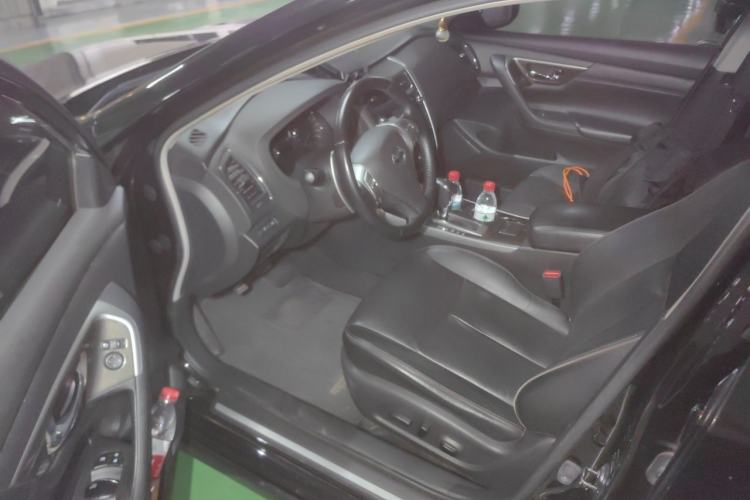 Used Nissan Teana 2014 Duke 2.5L XV Luxury Edition Driver Seat