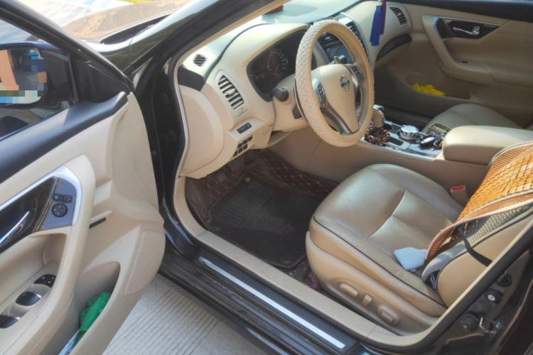 Used Nissan Teana 2014 Duke 2.5L XV Deluxe Edition Driver Seat