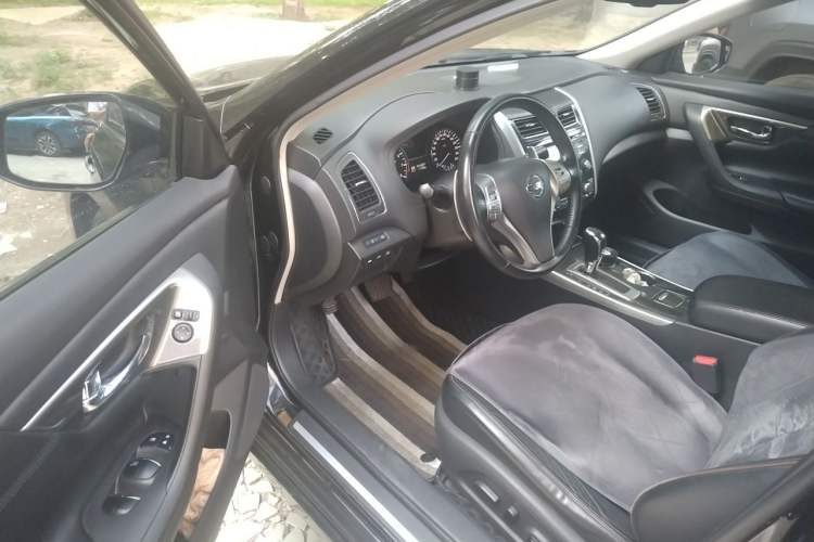 Used Nissan Teana 2014 Duke 2.5L XV Deluxe Edition Driver Seat