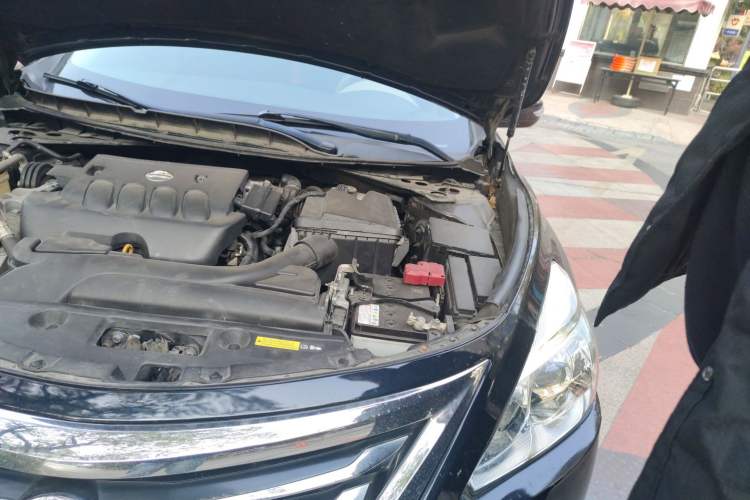 Used Nissan Teana 2014 2.0L XL Upper Tech Edition Engine Bay Left