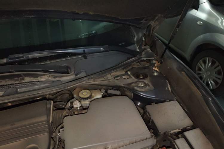 Used Nissan Teana 2014 Duke 2.5L XV-VIP Luxury Edition Engine Bay Left