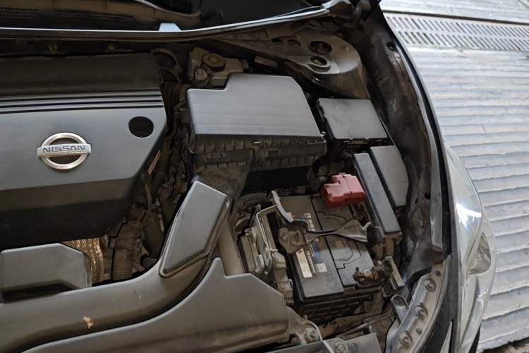 Used Nissan Teana 2014 2.5L XL Upper Tech Edition Engine Bay Left