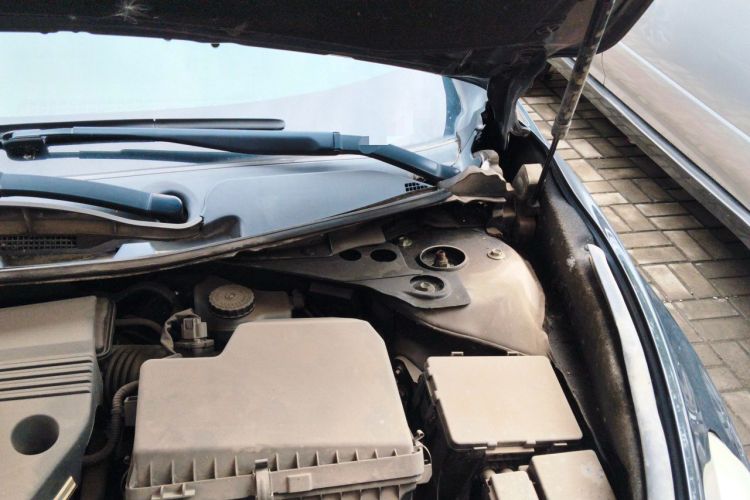 Used Nissan Teana 2014 Duke 2.5L XV Luxury Edition Engine Bay Left
